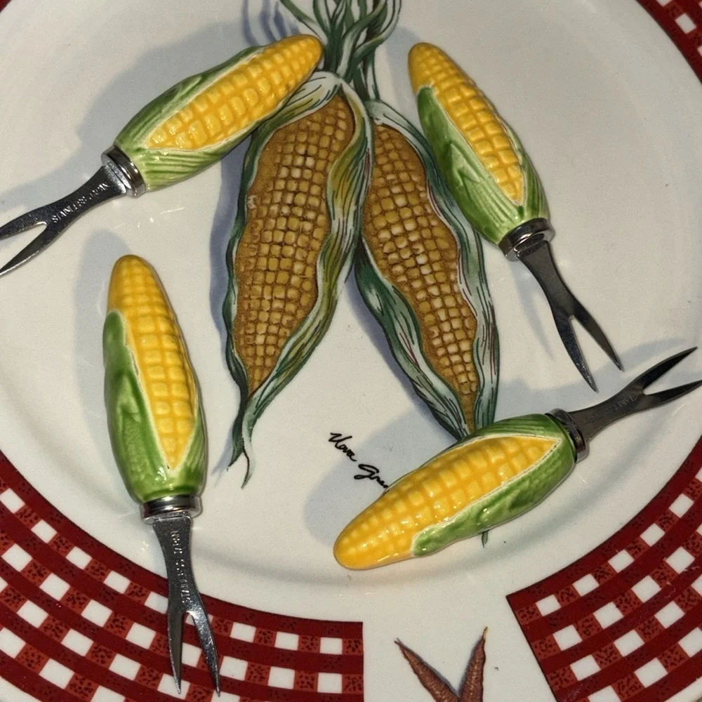 Red Gingham Corn Plate & Ceramic Corn Shaped holders / Small Forks Vintage 80s